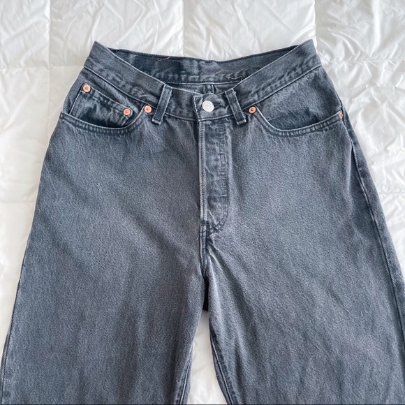 Vintage Levi's 501 Tapered Leg High Waist Jeans - Picture 5 of 10